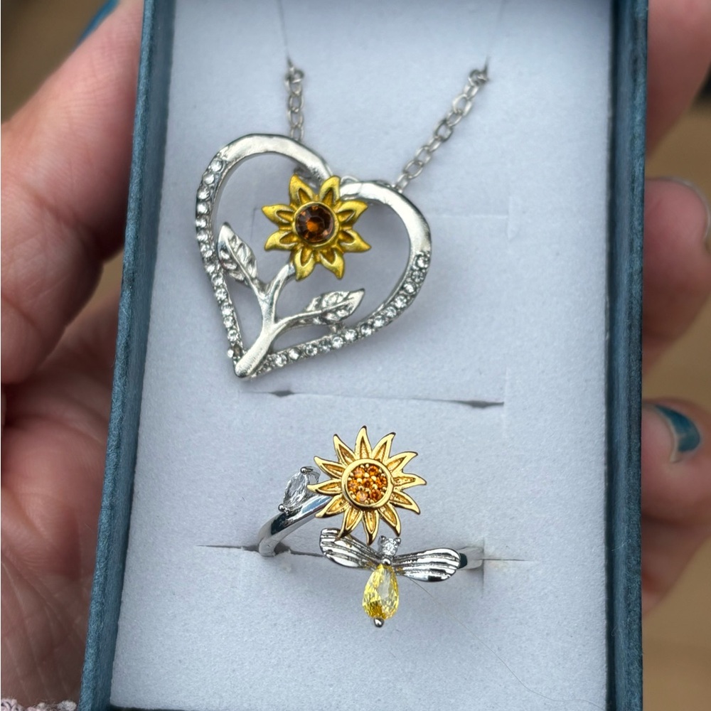 Sunflower Heart Necklace and Ring Set